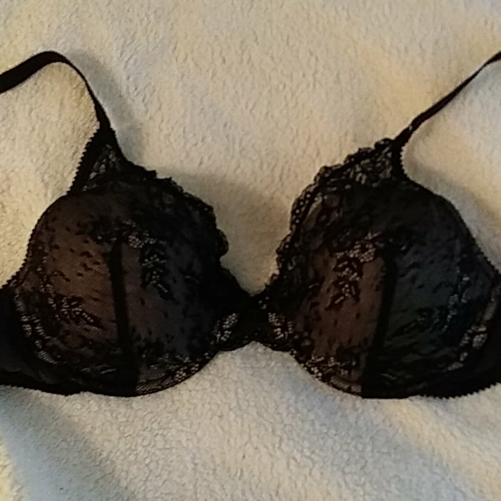 Apt 9 bra